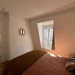 Joli Appartement Renove Au Coeur Des Batignolles